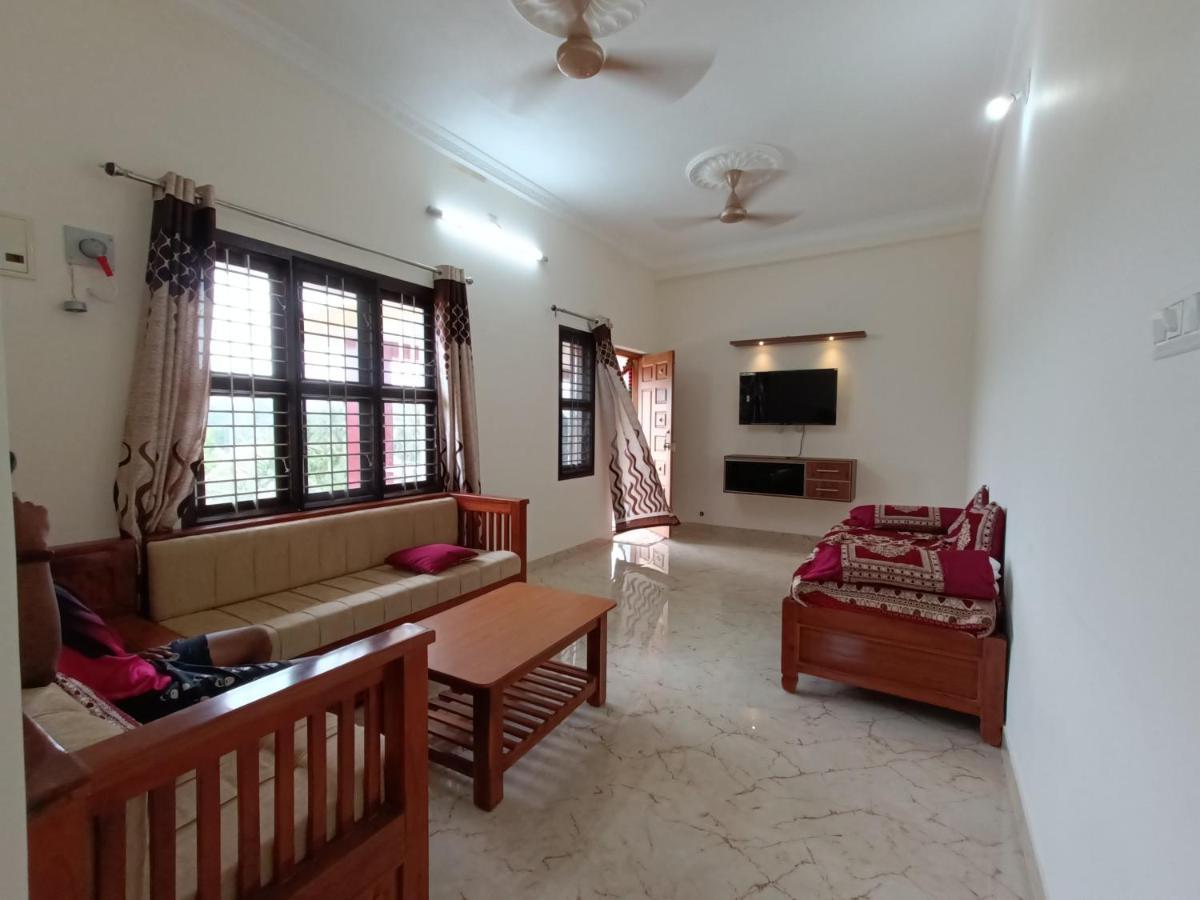 Nisarga Homestay, Dharmasthala Dharmastala Kültér fotó