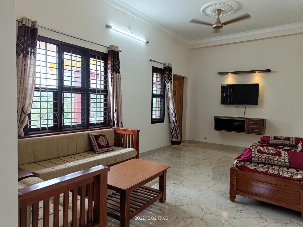 Nisarga Homestay, Dharmasthala Dharmastala Kültér fotó